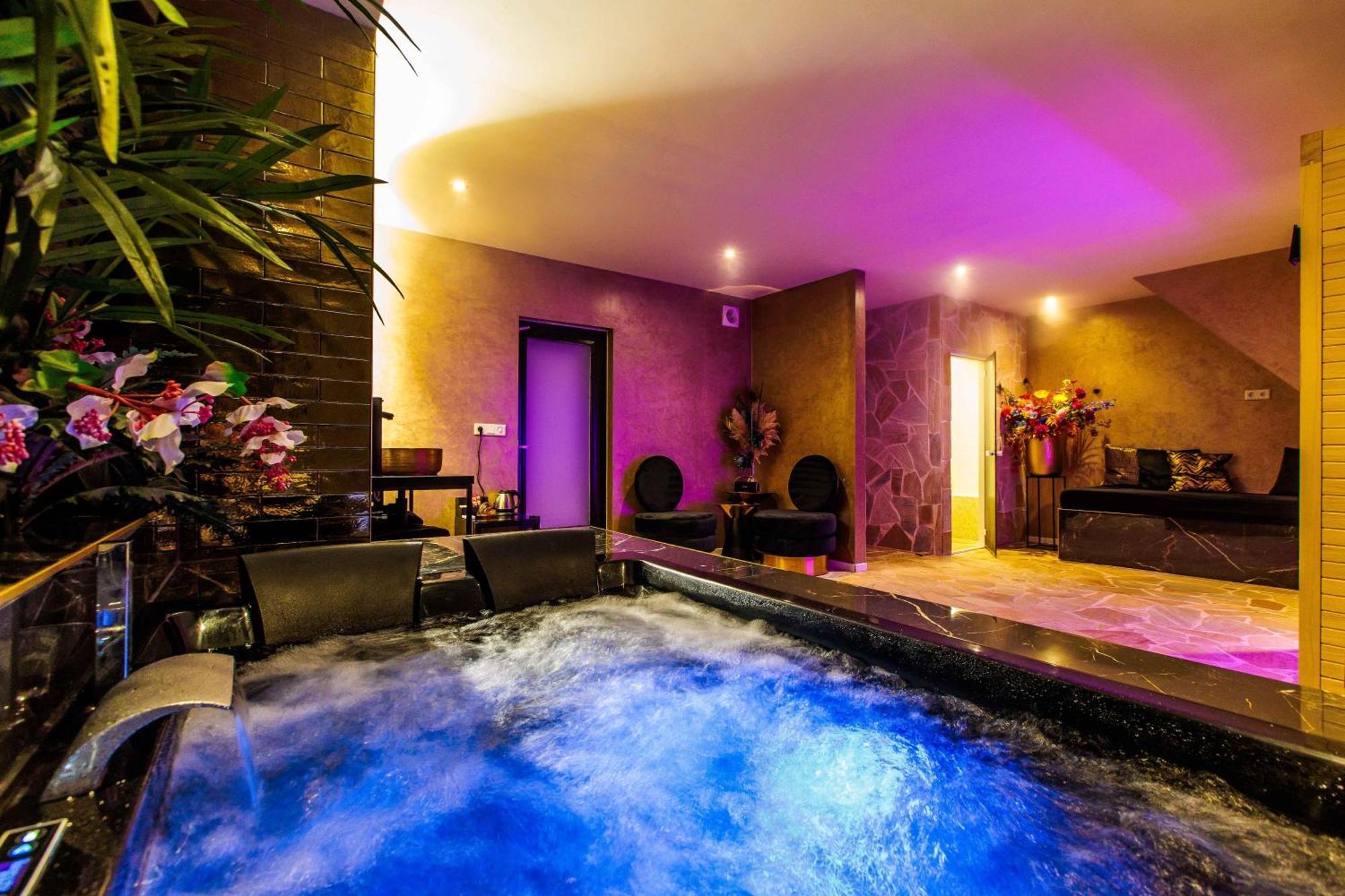 B&B Spa Goud ティルブルグ エクステリア 写真