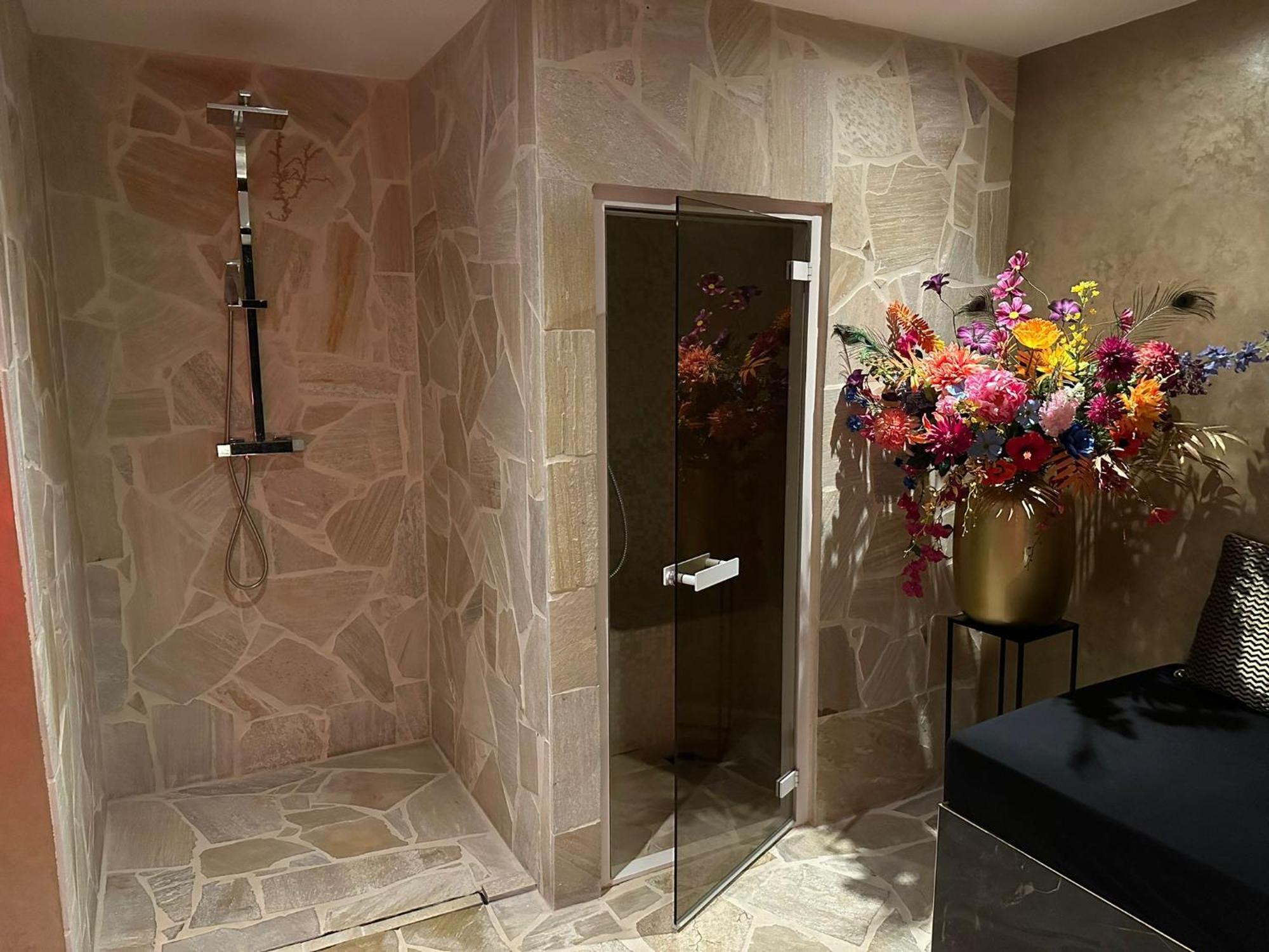 B&B Spa Goud ティルブルグ エクステリア 写真